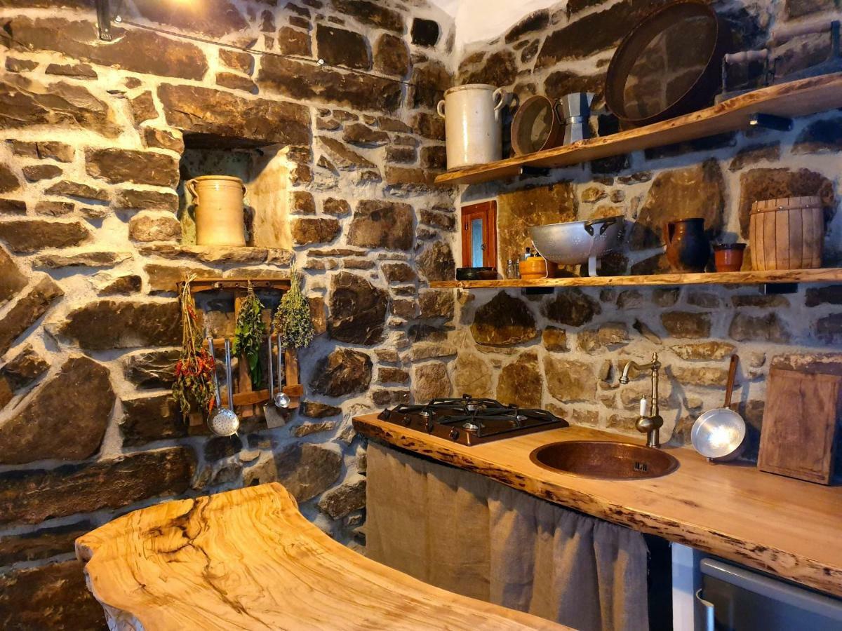 Ferienwohnung Casa Contadina Castelmezzano Exterior foto