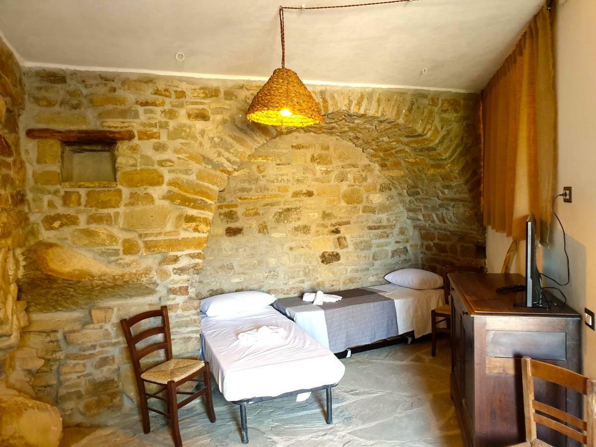 Ferienwohnung Casa Contadina Castelmezzano Exterior foto